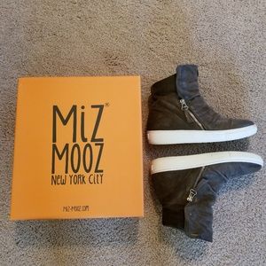 Miz Mooz NYC Lavinia Suede brown shoes boots